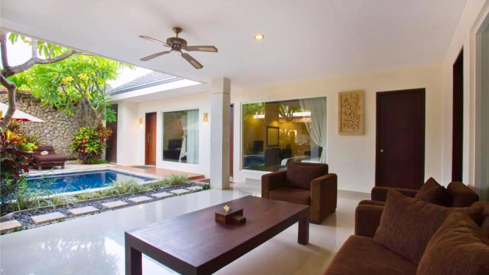 Ageratum 4 Bedroom Villa Private Pool An05 Seminyak 0*,  Indonesien